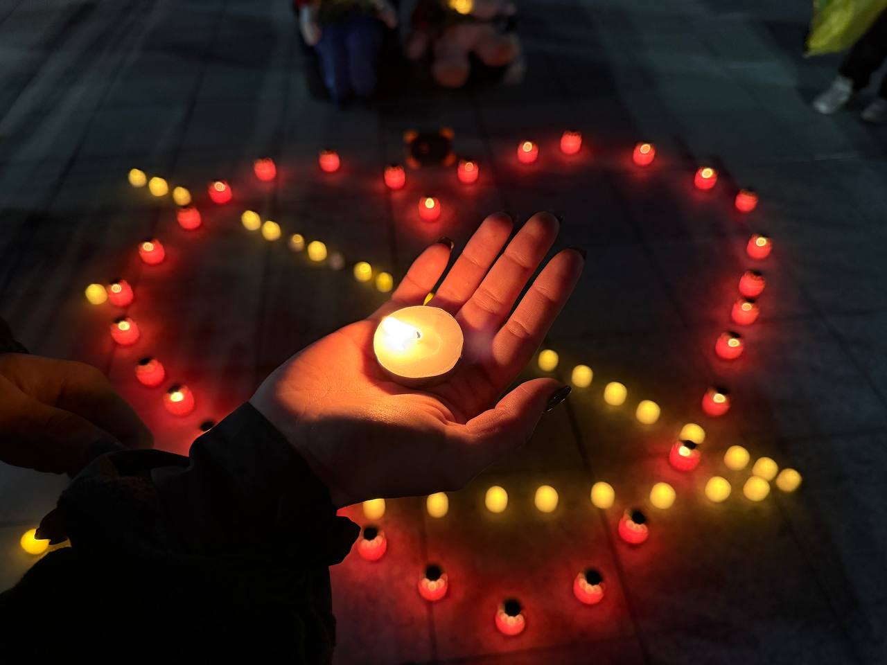 В Республике Крым почтили память людей, погибших и пострадавших в дорожно-транспортных происшествиях В Республике Крым почтили память людей, погибших и пострадавших в дорожно-транспортных происшествиях