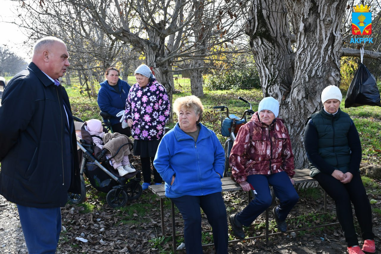 Глава Администрации района, Василий Грабован, провел выездной прием граждан в селах Заря и Плодородное