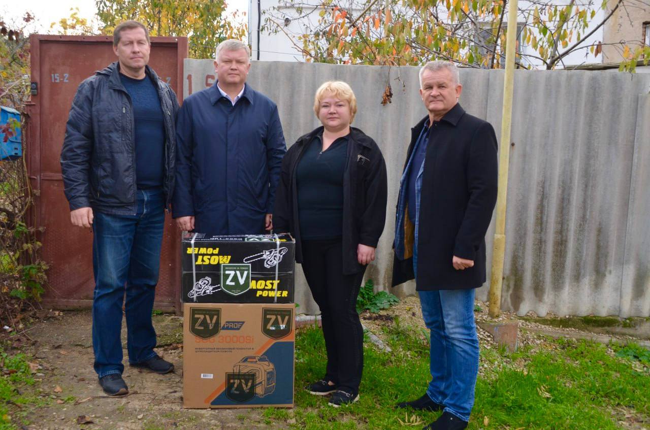 Гуманитарная помощь из Феодосии отправилась на фронт Гуманитарная помощь из Феодосии отправилась на фронт