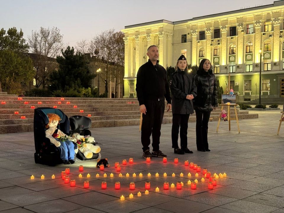 В Республике Крым почтили память людей, погибших и пострадавших в дорожно-транспортных происшествиях В Республике Крым почтили память людей, погибших и пострадавших в дорожно-транспортных происшествиях
