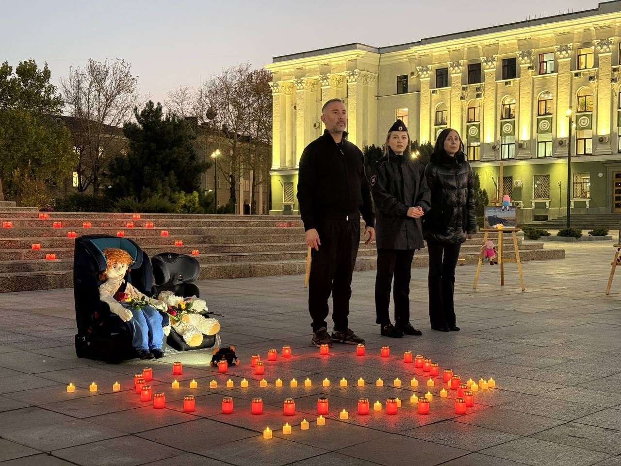 В Республике Крым почтили память людей, погибших и пострадавших в дорожно-транспортных происшествиях В Республике Крым почтили память людей, погибших и пострадавших в дорожно-транспортных происшествиях