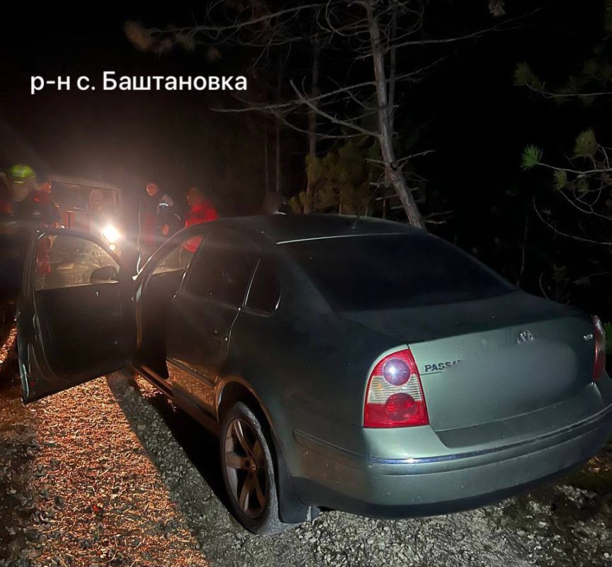 За прошедшие выходные дни сотрудники Бахчисарайского АСО ГКУ РК "КРЫМ-СПАС" два раза привлекались для эвакуации автомобилей из труднодоступных мест