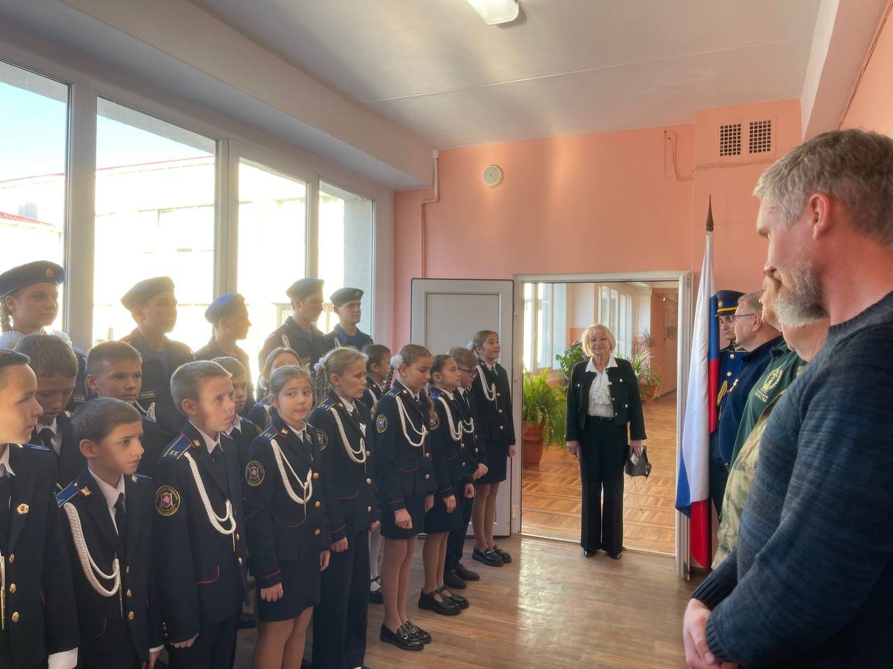 В МБОУ «Школа-лицей» №3 им.А.С. Макаренко» прошла встреча с Героем России Полковниковым Дмитрием Александровичем В МБОУ «Школа-лицей» №3 им.А.С. Макаренко» прошла встреча с Героем России Полковниковым Дмитрием Александровичем