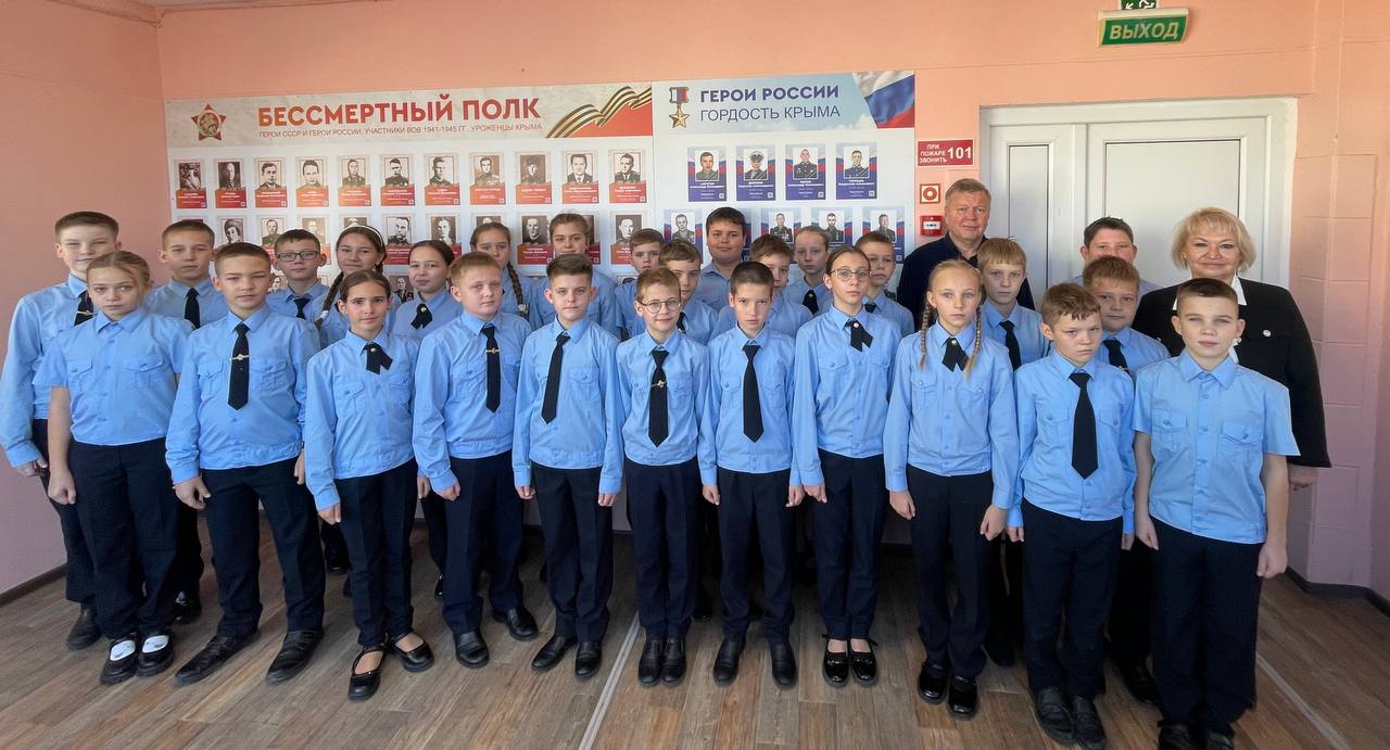 В МБОУ «Школа-лицей» №3 им.А.С. Макаренко» прошла встреча с Героем России Полковниковым Дмитрием Александровичем В МБОУ «Школа-лицей» №3 им.А.С. Макаренко» прошла встреча с Героем России Полковниковым Дмитрием Александровичем