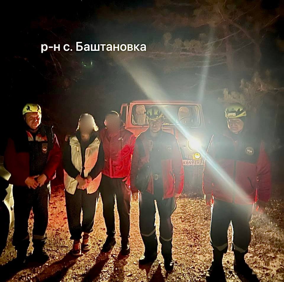 За прошедшие выходные дни сотрудники Бахчисарайского АСО ГКУ РК "КРЫМ-СПАС" два раза привлекались для эвакуации автомобилей из труднодоступных мест За прошедшие выходные дни сотрудники Бахчисарайского АСО ГКУ РК "КРЫМ-СПАС" два раза привлекались для эвакуации автомобилей из труднодоступных мест