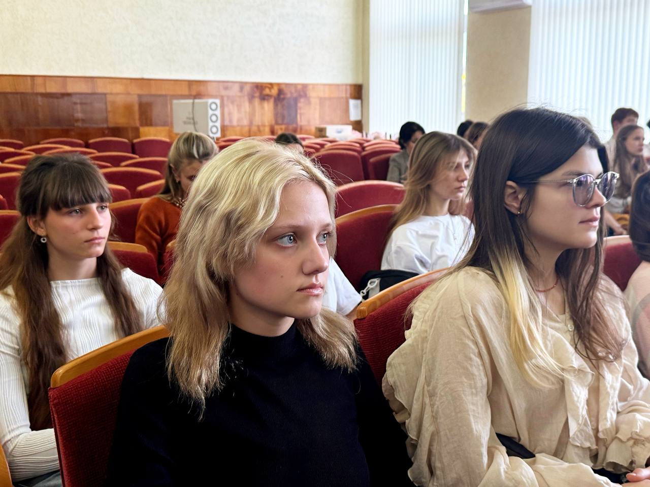 Александр Дудинов: Всегда с большим удовольствием встречаюсь с молодежью и школьниками Александр Дудинов: Всегда с большим удовольствием встречаюсь с молодежью и школьниками