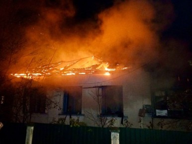 Под Бахчисараем потушили пожар в частном доме на 64 "квадратах"