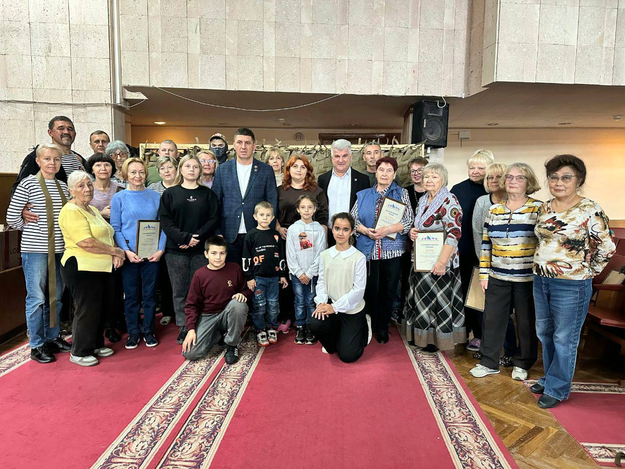 Волонтёры объединения «Маскировочные котики» три года помогают фронту