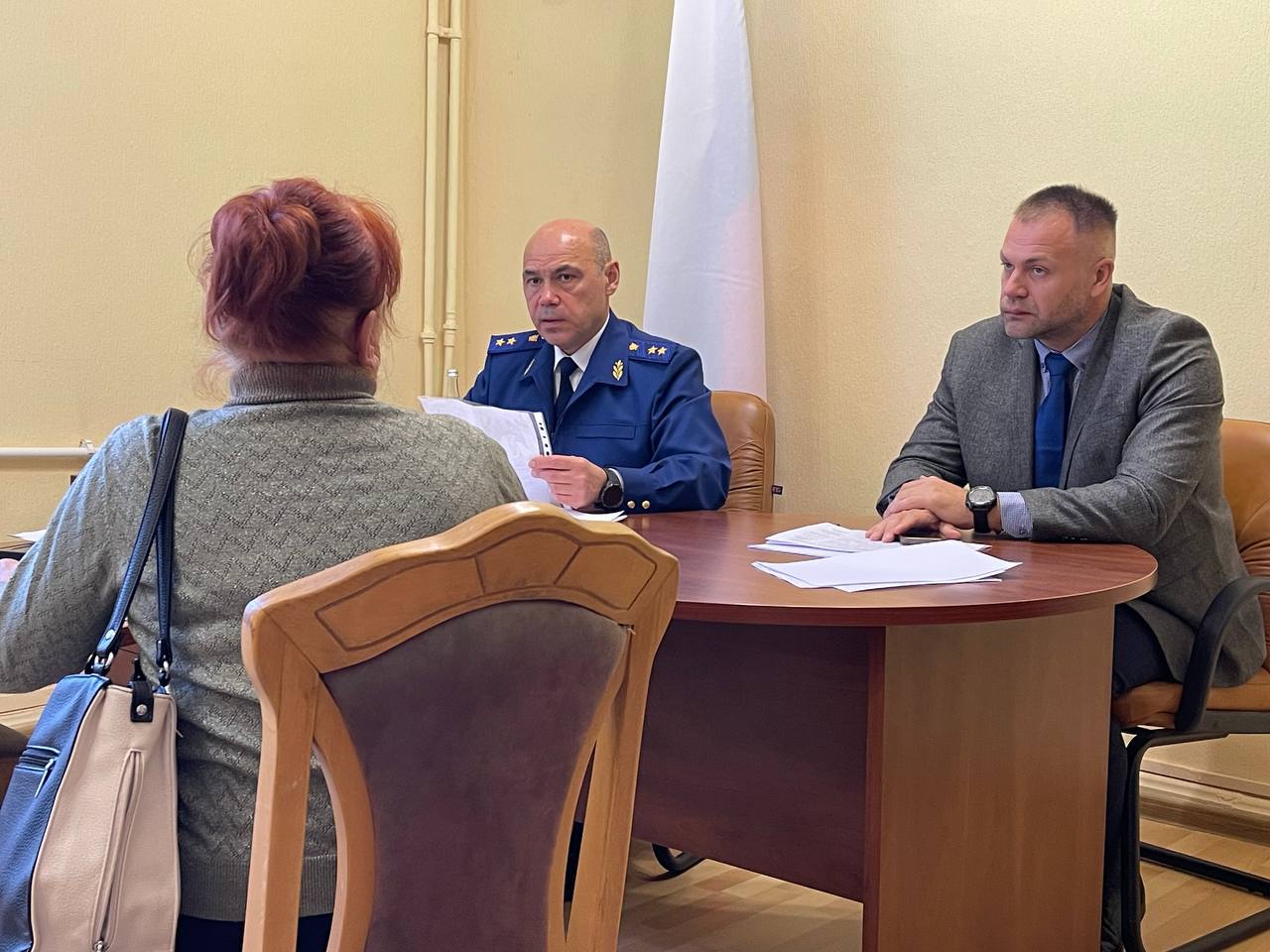 В минувшую пятницу, 14 ноября 2025 года, прокурор Республики Крым Олег Камшилов провел прием граждан в приемной Президента Российской Федерации В минувшую пятницу, 14 ноября 2025 года, прокурор Республики Крым Олег Камшилов провел прием граждан в приемной Президента Российской Федерации