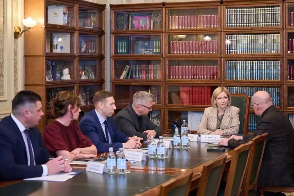 Ольга Любимова: Встретилась с Губернатором Севастополя Михаилом Развожаевым Ольга Любимова: Встретилась с Губернатором Севастополя Михаилом Развожаевым