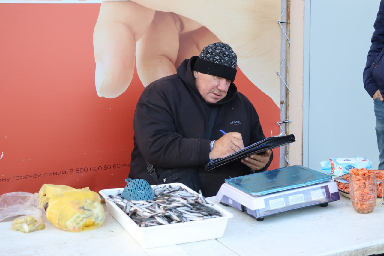 В Керчи продолжаются рейды по выявлению незаконной торговли В Керчи продолжаются рейды по выявлению незаконной торговли