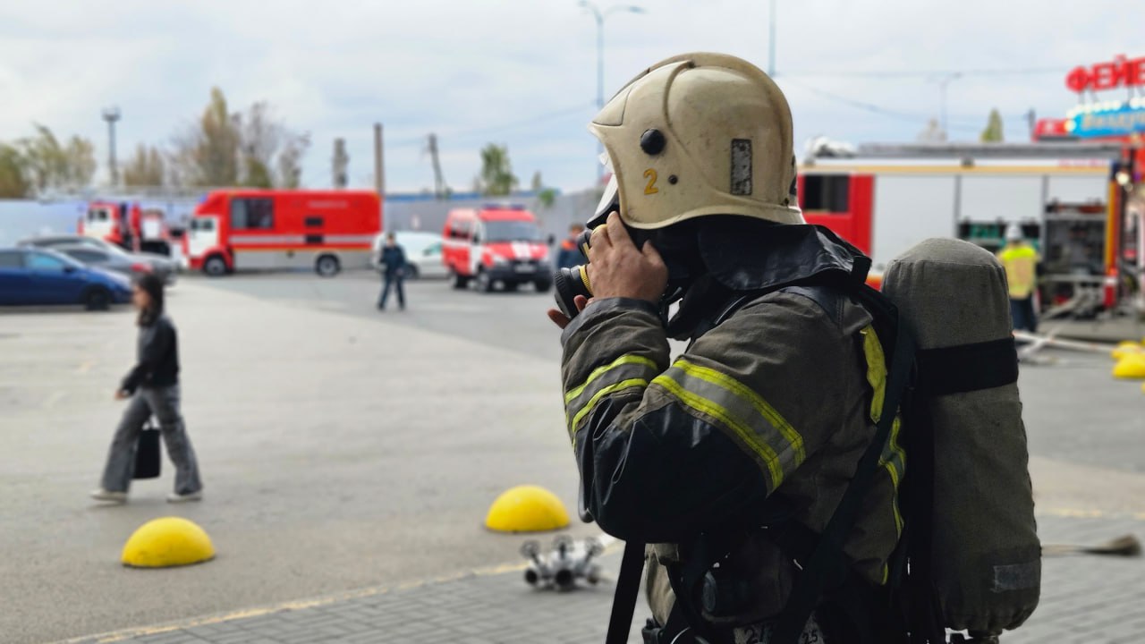 Пожар в торговом центре условный Пожар в торговом центре условный