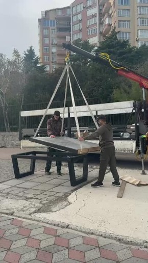 Янина Павленко: Продолжаем установку столов для настольного тенниса