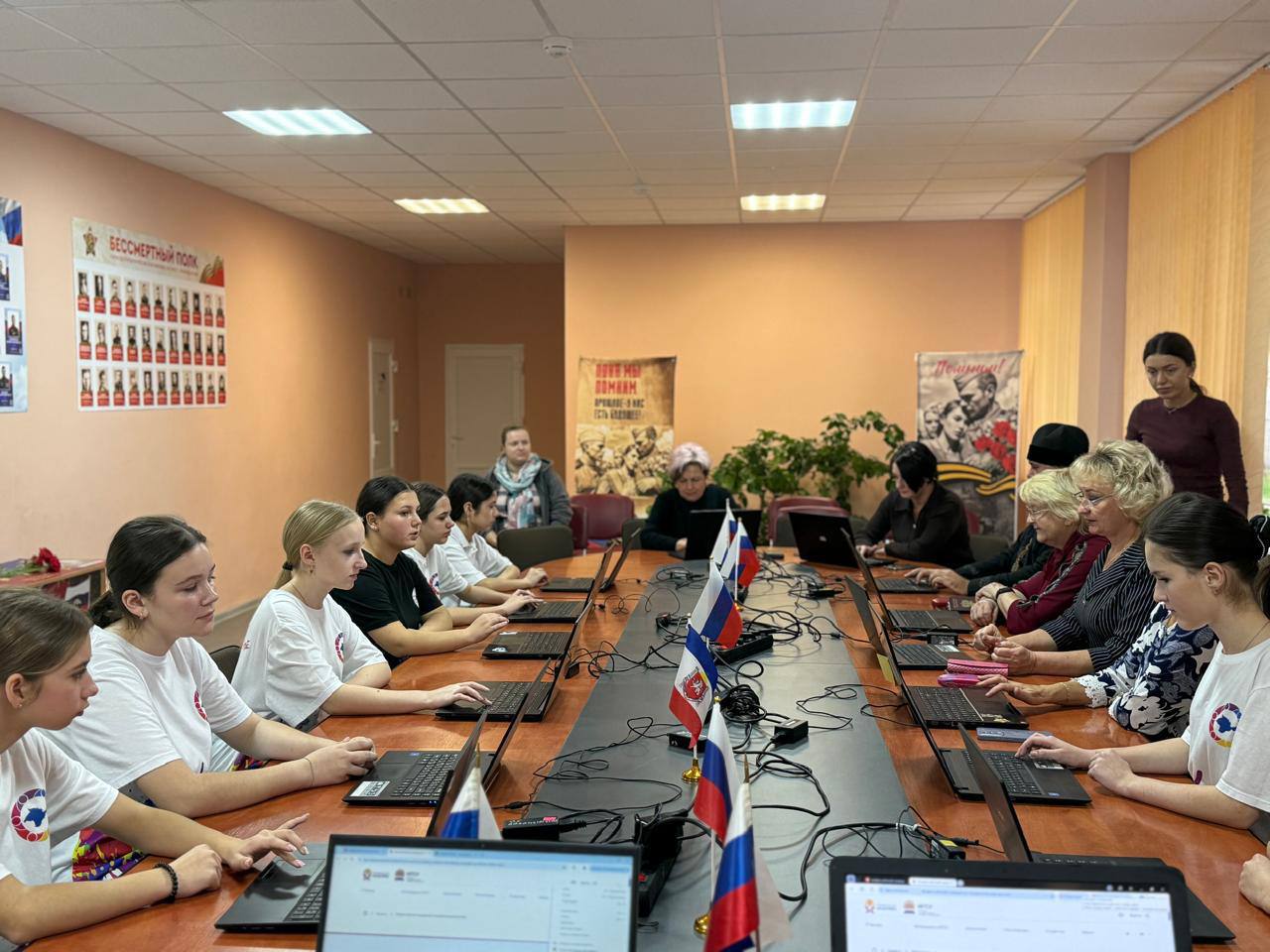 Ольга Урайкина: Сегодня в МБОУ «Почтовская СОШ» состоялось открытие дистанционной площадки Всероссийского гражданско-патриотического диктанта «Моя любовь, душа мая - Россия!» Ольга Урайкина: Сегодня в МБОУ «Почтовская СОШ» состоялось открытие дистанционной площадки Всероссийского гражданско-патриотического диктанта «Моя любовь, душа мая - Россия!»