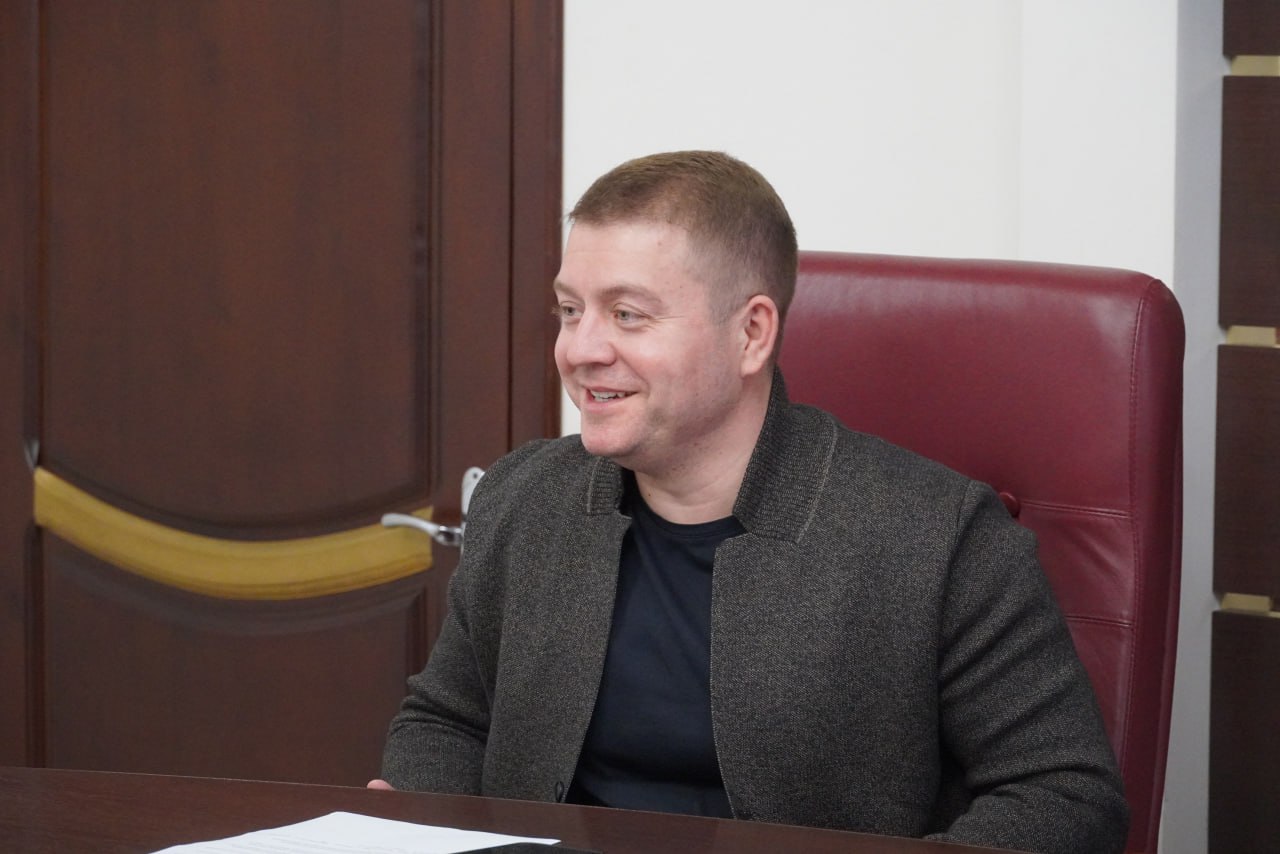 В Керчи открыли местное отделение Ассамблеи народов России В Керчи открыли местное отделение Ассамблеи народов России