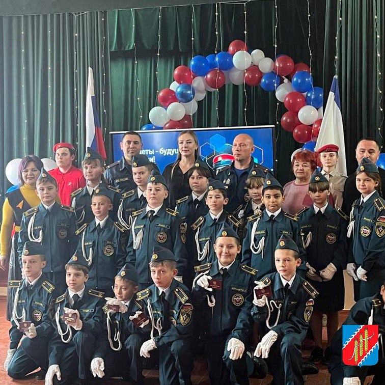 В МОУ «Азовская школа-гимназия им. Н. Саввы» и МБОУ «Лобановская школа-детский сад» состоялись торжественные церемонии посвящения учащихся в кадеты В МОУ «Азовская школа-гимназия им. Н. Саввы» и МБОУ «Лобановская школа-детский сад» состоялись торжественные церемонии посвящения учащихся в кадеты