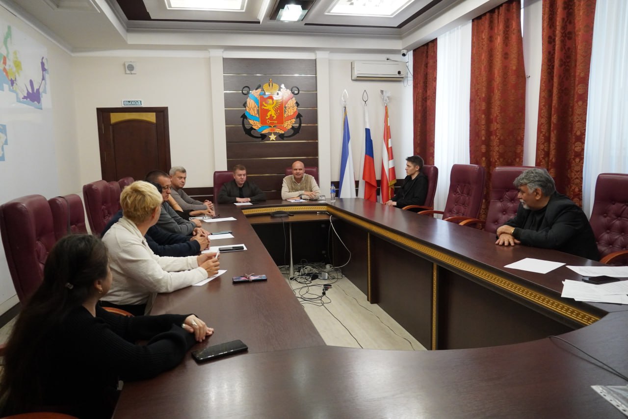 В Керчи открыли местное отделение Ассамблеи народов России В Керчи открыли местное отделение Ассамблеи народов России