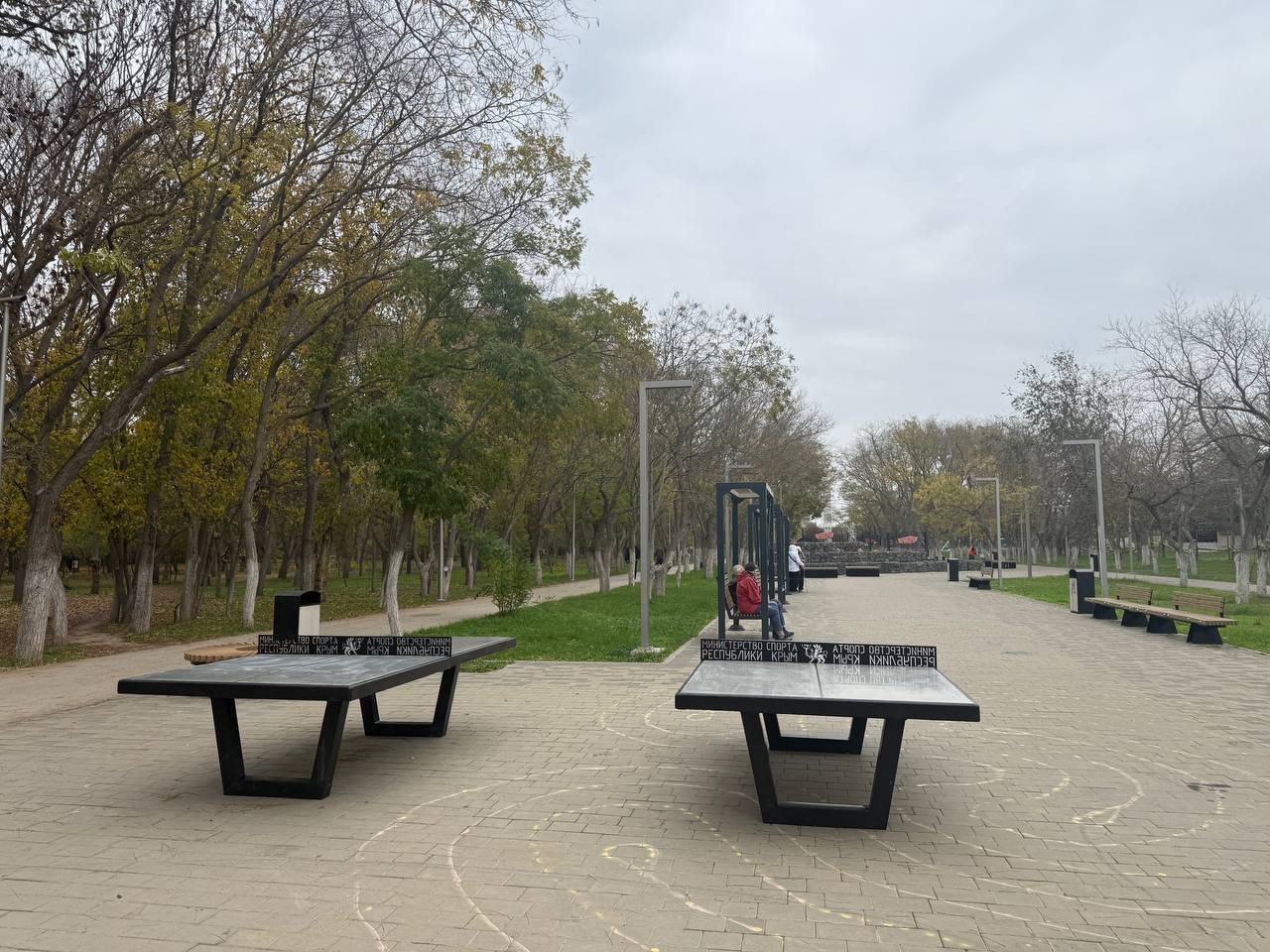 Александр Юрьев: Сегодня вместе со своим заместителем Валерией Симаковой проверил ход работ по ремонту стадиона Дворца спорта им. Ю.А. Гагарина. На данный момент выполнен демонтаж старых трибун, заасфальтированы беговые... Александр Юрьев: Сегодня вместе со своим заместителем Валерией Симаковой проверил ход работ по ремонту стадиона Дворца спорта им. Ю.А. Гагарина. На данный момент выполнен демонтаж старых трибун, заасфальтированы беговые...