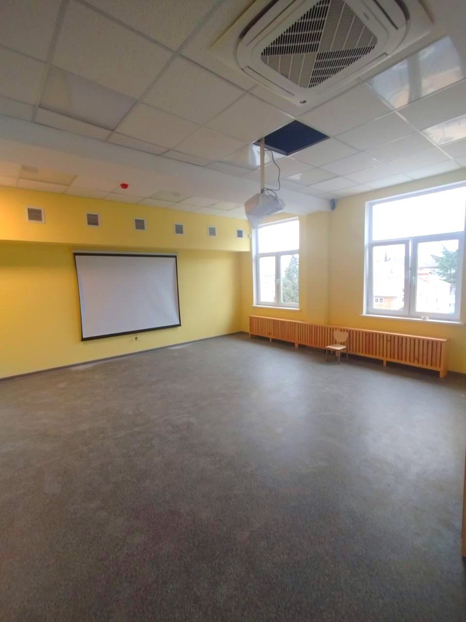 Эдуард Щёголев: В селе Морское продолжается строительство детского сада на 140 мест Эдуард Щёголев: В селе Морское продолжается строительство детского сада на 140 мест