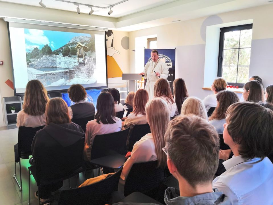 � 2025 ���� � ������ ������� ������ ������-���������������� �������� �������� ��������������� ��������, ������������ � 180-����� ���