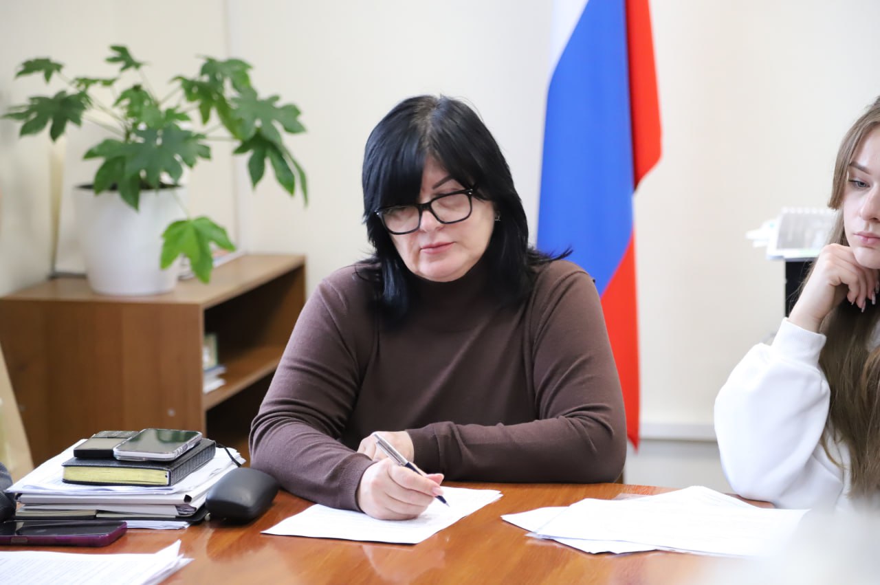 Специалисты Министерства имущественных отношений Республики Крым провели консультации с председателями садоводческих товариществ Бахчисарайского района по вопросам оформления прав на земельные участки Специалисты Министерства имущественных отношений Республики Крым провели консультации с председателями садоводческих товариществ Бахчисарайского района по вопросам оформления прав на земельные участки