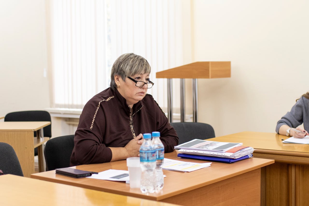 Михаил Афанасьев провёл личный приём граждан в администрации Симферополя Михаил Афанасьев провёл личный приём граждан в администрации Симферополя