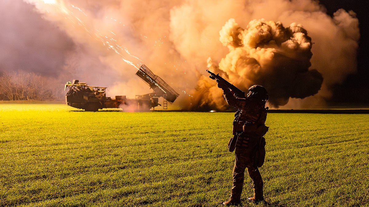 Игорь Крутьков: Военнослужащие и ветераны ракетных войск и артиллерии поздравляю вас с профессиональным праздником!