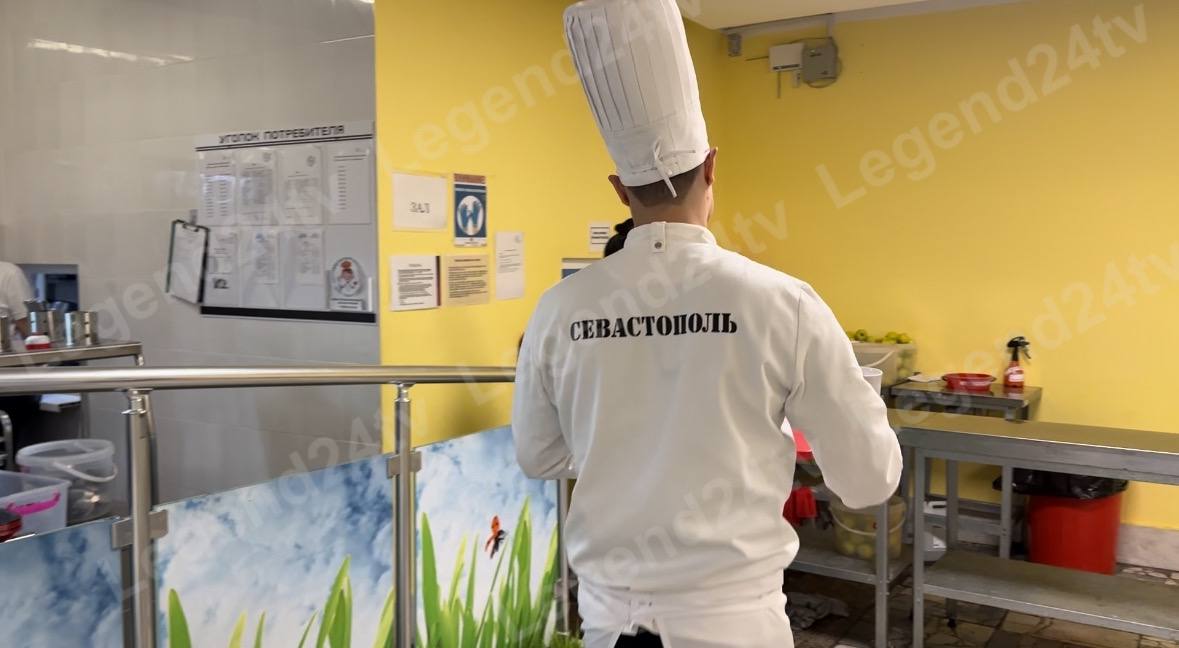 Гимназия №7 стала одной из образцовых во Всероссийском конкурсе «Лучшая школьная столовая 2025», заняв третье место