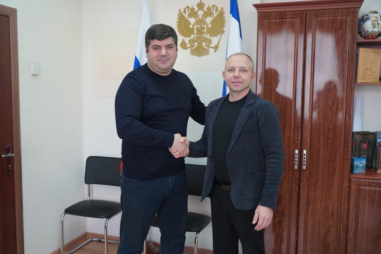 Участник программы наставничества «Герои Крыма» Михаил Доморацкий успешно завершил первый этап стажировки в министерстве промышленности и торговли Республики Крым