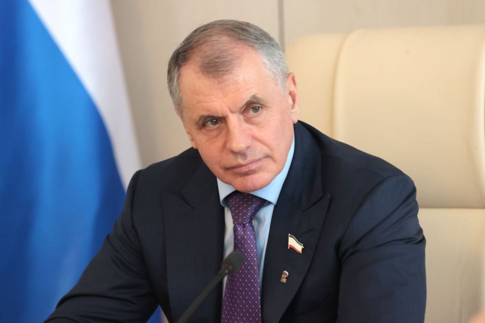 Сегодня, 19 ноября, свой День рождения отмечает Председатель Государственного Совета Республики Крым, Секретарь Крымского регионального отделения Партии «Единой России» Владимир Константинов