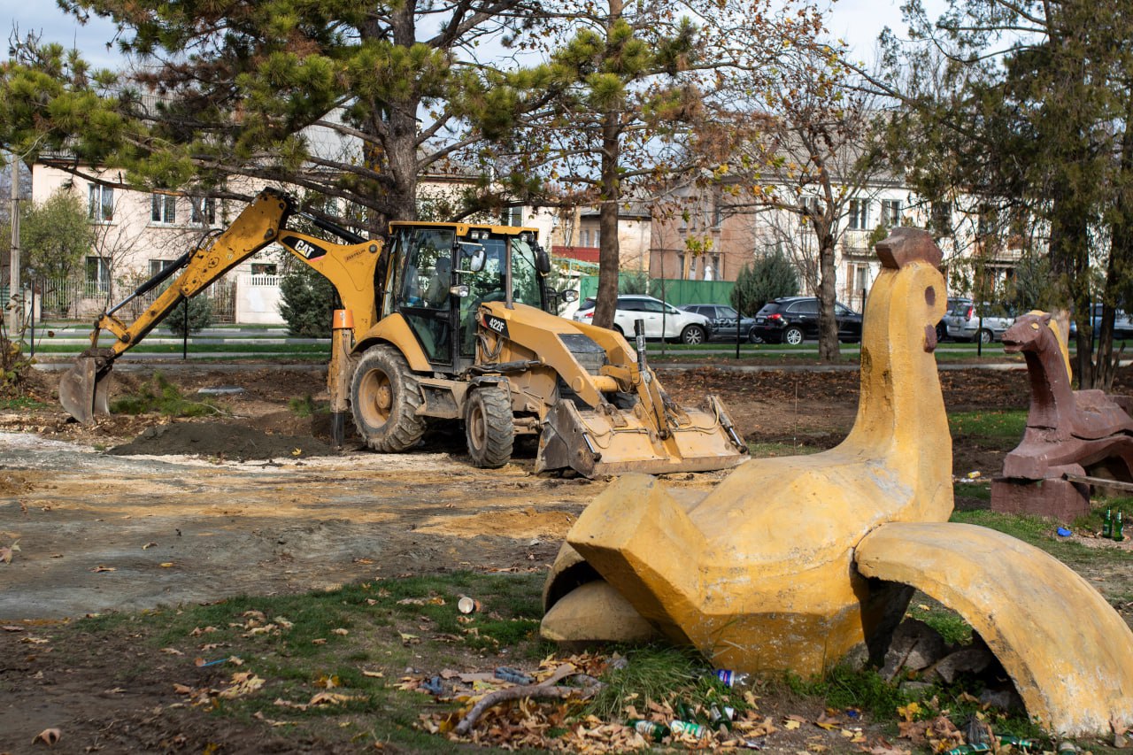 Михаил Афанасьев: Стартовали работы по благоустройству сквера «Студенческий» Михаил Афанасьев: Стартовали работы по благоустройству сквера «Студенческий»