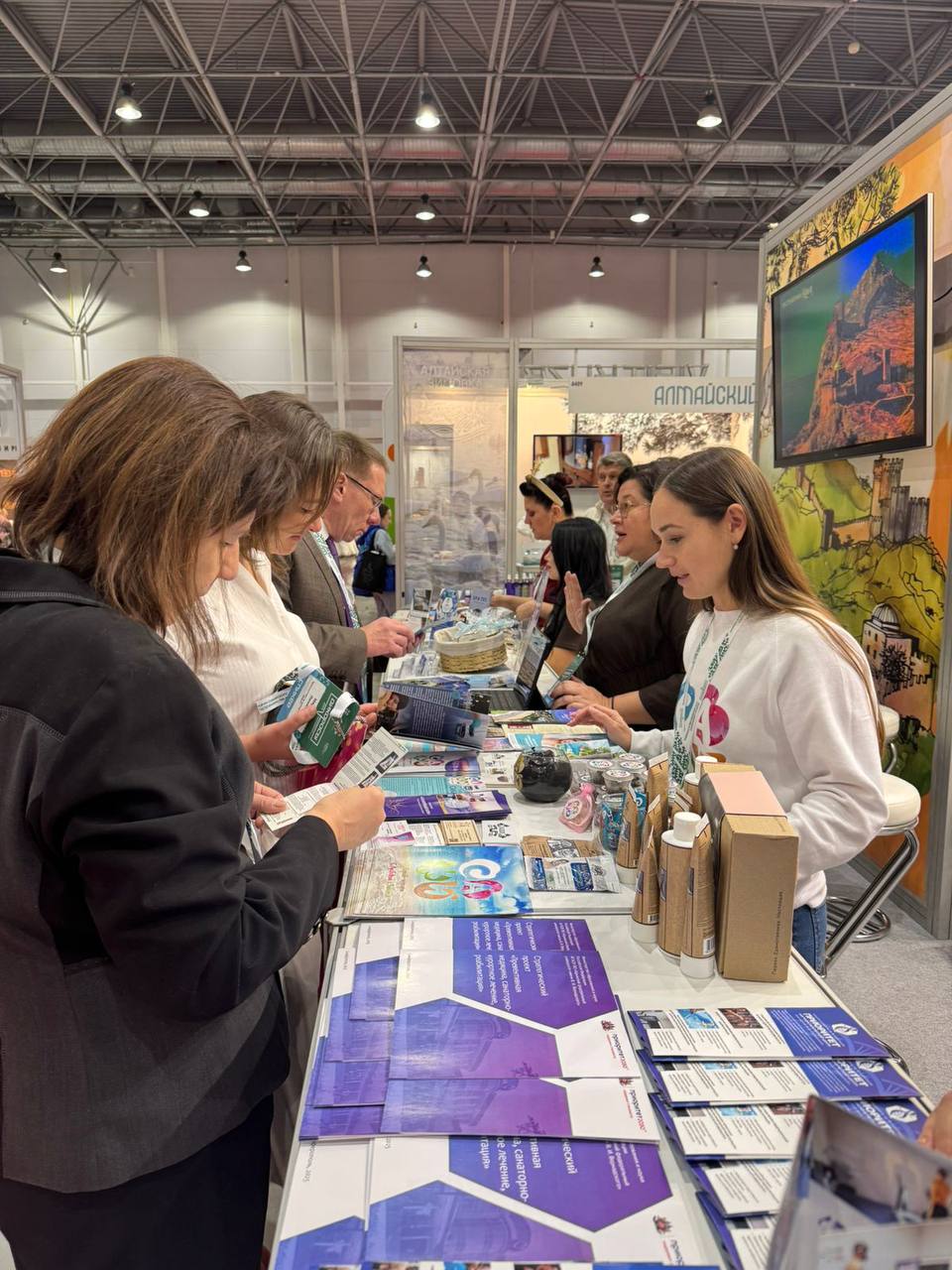 Стартовали «Дни Крыма» в Сибири! Стартовали «Дни Крыма» в Сибири!