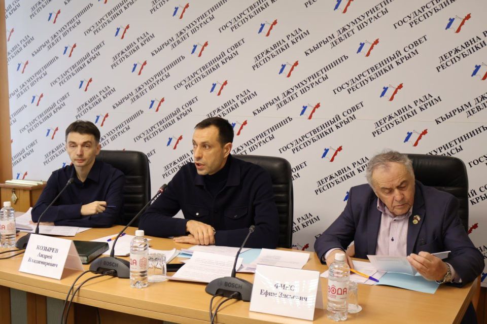 Роман Шантаев: Друзья!. Сегодня в Государственном Совете на заседании комиссии конкурса