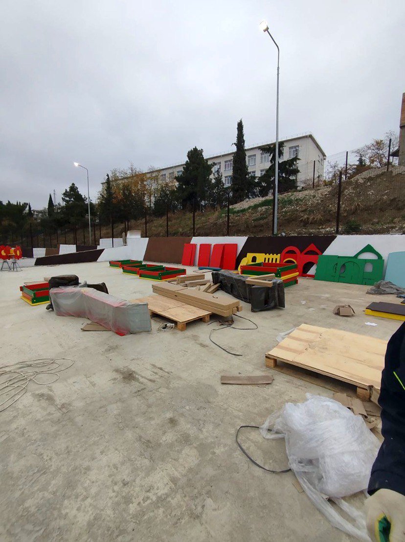 Эдуард Щёголев: В селе Морское продолжается строительство детского сада на 140 мест Эдуард Щёголев: В селе Морское продолжается строительство детского сада на 140 мест