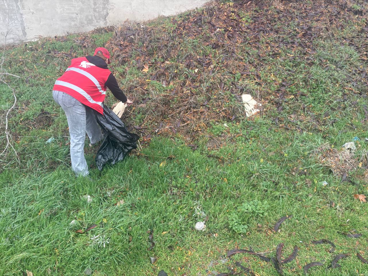 Первым заместителем главы администрации Феодосии Эмином Набиевым был проведен мониторинг состояния прилегающих к железнодорожным путям территорий, в ходе которого определен объем необходимых работ по содержанию Первым заместителем главы администрации Феодосии Эмином Набиевым был проведен мониторинг состояния прилегающих к железнодорожным путям территорий, в ходе которого определен объем необходимых работ по содержанию