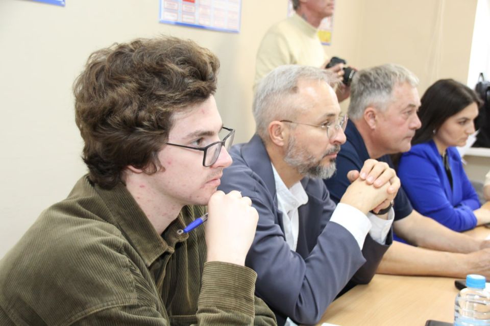 В Общественной палате Крыма обсудили развитие цифровой грамотности населения В Общественной палате Крыма обсудили развитие цифровой грамотности населения