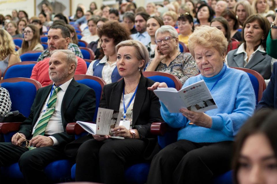 Михаил Афанасьев: Принял участие в пленарном заседнии международной научно-практической конференции «Психология социализации личности в современных условиях» Михаил Афанасьев: Принял участие в пленарном заседнии международной научно-практической конференции «Психология социализации личности в современных условиях»