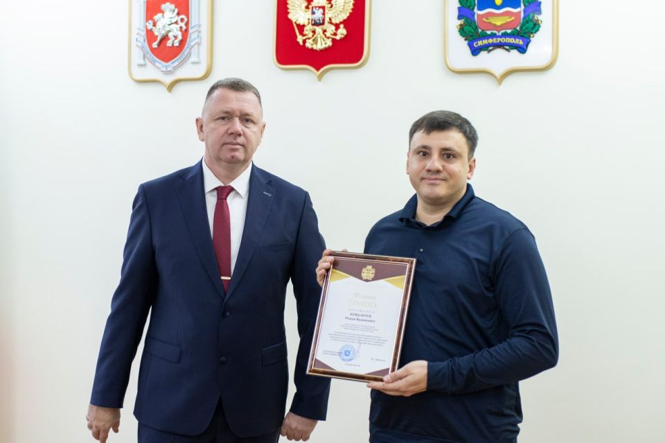 Михаил Афанасьев: Уважаемые работники и ветераны транспортной отрасли! От всей души поздравляю вас с профессиональным праздником! Михаил Афанасьев: Уважаемые работники и ветераны транспортной отрасли! От всей души поздравляю вас с профессиональным праздником!