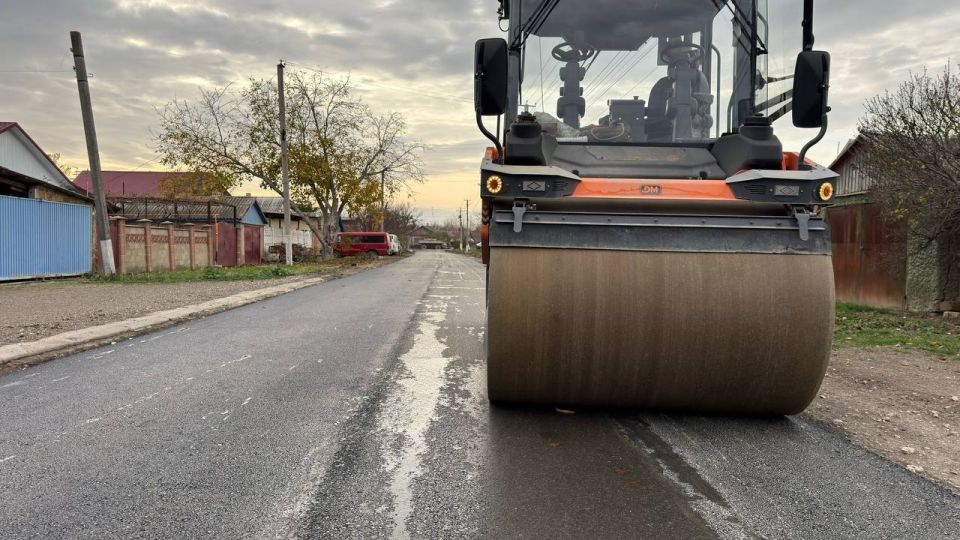 Антон Кравец: На территории Республики Крым продолжаются мероприятия по улучшению качества автомобильных дорог Антон Кравец: На территории Республики Крым продолжаются мероприятия по улучшению качества автомобильных дорог