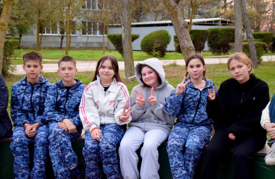 В детских лагерях Крыма стартовали военно-патриотические смены для кадетов и казаков В детских лагерях Крыма стартовали военно-патриотические смены для кадетов и казаков