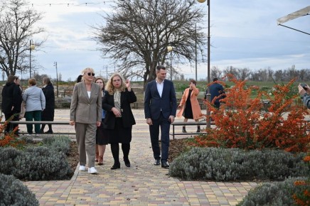 В рамках рабочего визита по Советскому району Ирина Кивико открыла очередную локацию Народного парка «Возрождение»