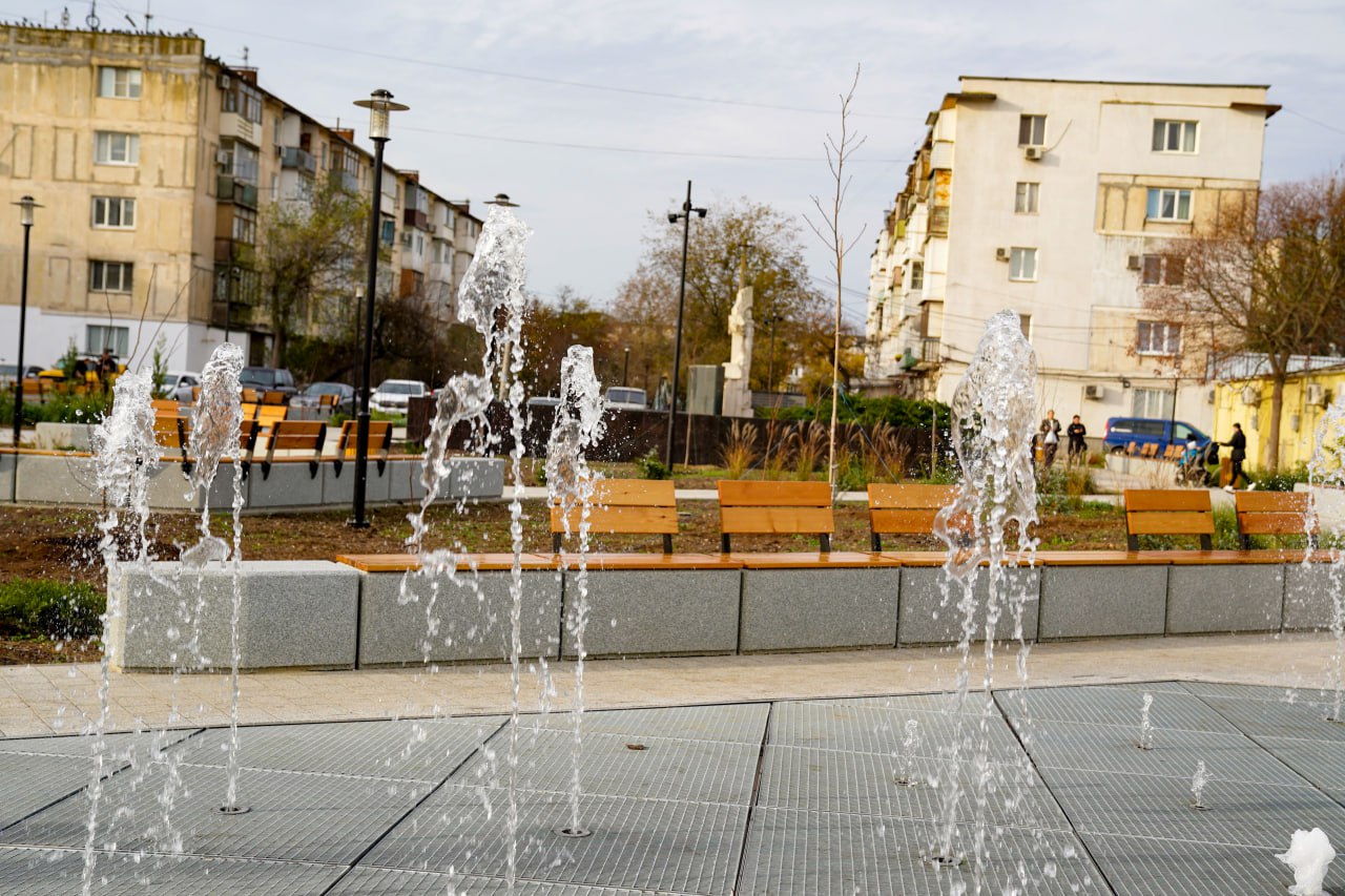 В Евпатории открыли сквер памяти погибших в результате взрыва жилого дома по ул. Некрасова
