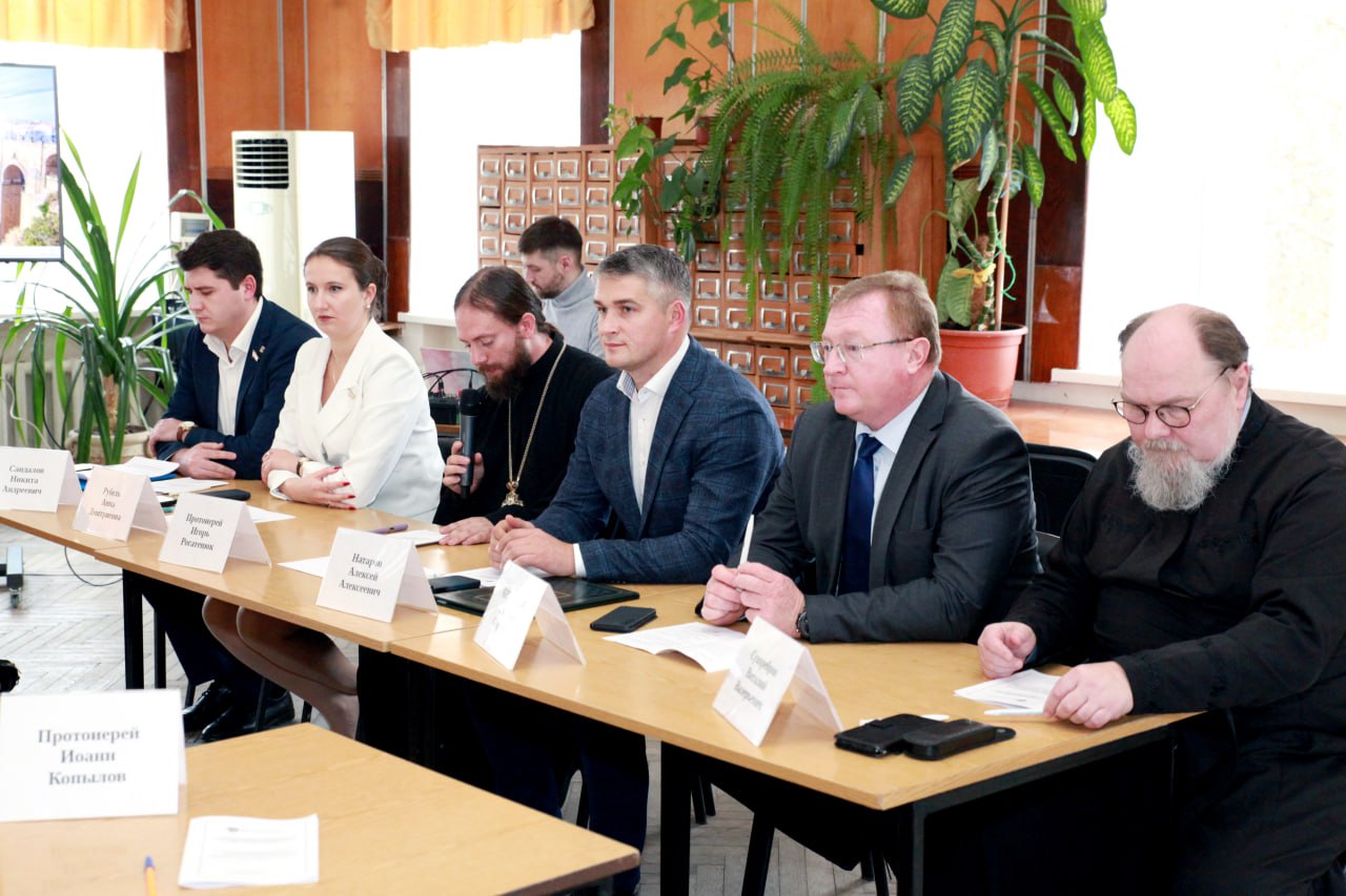 Принял участие в региональном этапе Рождественских образовательных чтений – масштабном церковно-общественном форуме, объединяющем органы власти, общественные организации и научное сообщество Принял участие в региональном этапе Рождественских образовательных чтений – масштабном церковно-общественном форуме, объединяющем органы власти, общественные организации и научное сообщество