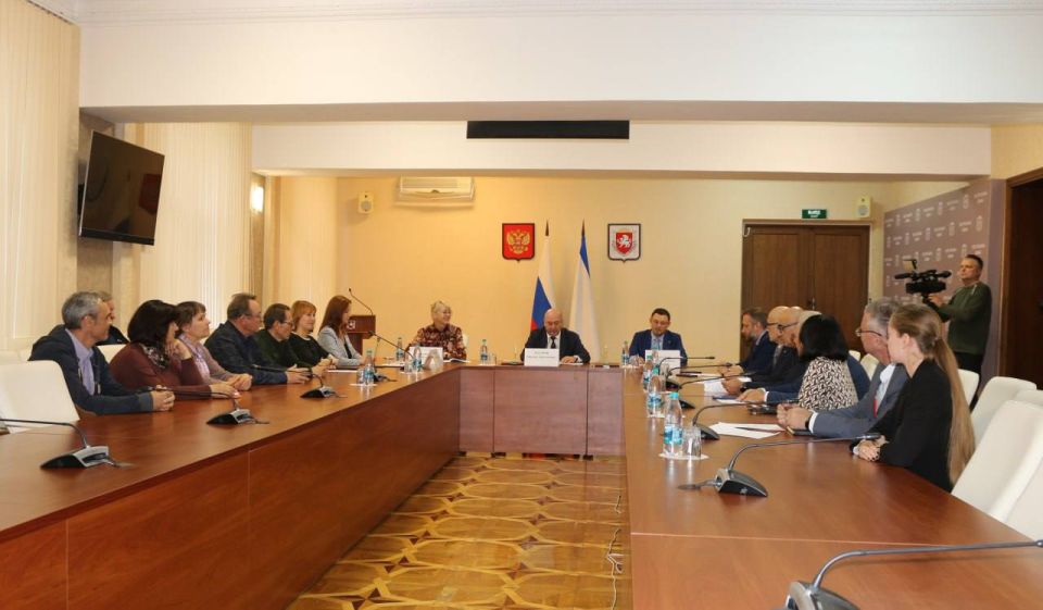 Михаил Назаров: Российская академия художеств и Совет министров Республики Крым заключили соглашение о сотрудничестве Михаил Назаров: Российская академия художеств и Совет министров Республики Крым заключили соглашение о сотрудничестве
