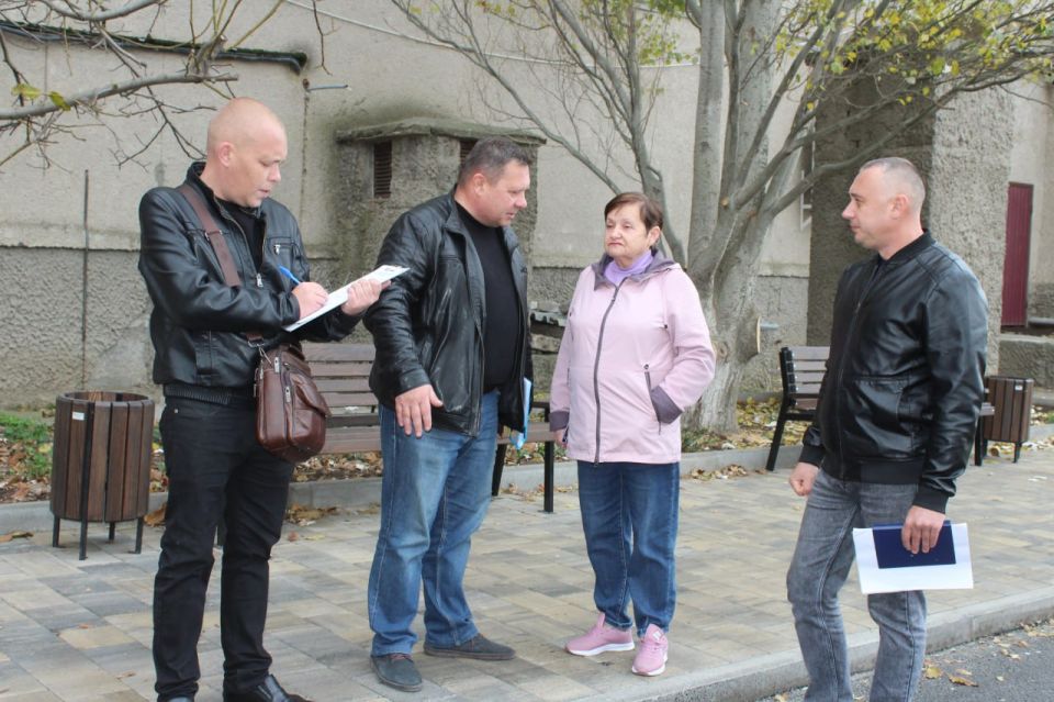 Первый заместитель Главы Администрации Ленинского района Александр Саенко посетил город Щелкино Первый заместитель Главы Администрации Ленинского района Александр Саенко посетил город Щелкино