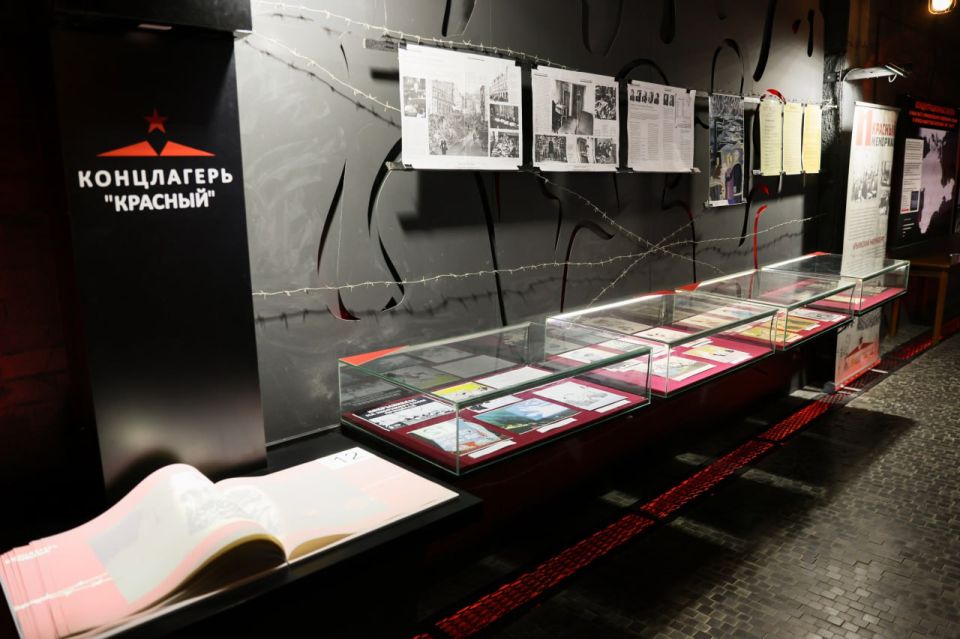 «Во имя священной памяти миллионов невинных жертв фашистского террора, во имя укрепления мира во всем мире, во имя безопасности народов в будущем – мы предъявляем подсудимым полный и справедливый счет. Это – счет всего...