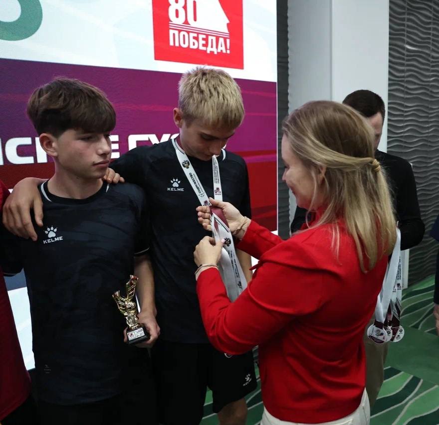 Ольга Торубарова: Совместно с участником кадрового проекта «Герои Крыма», ветераном боевых действий Сергеем Сергеевичем Каменевым приняли участие в церемонии награждения участников третьего этапа турнира Объединённого... Ольга Торубарова: Совместно с участником кадрового проекта «Герои Крыма», ветераном боевых действий Сергеем Сергеевичем Каменевым приняли участие в церемонии награждения участников третьего этапа турнира Объединённого...