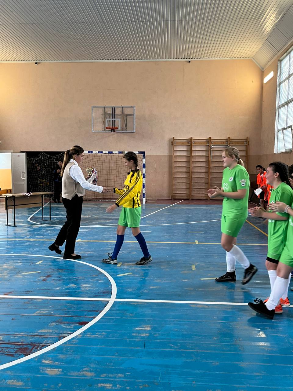 Громкие победы: Финал районного первенства по мини-футболу среди девушек! Громкие победы: Финал районного первенства по мини-футболу среди девушек!