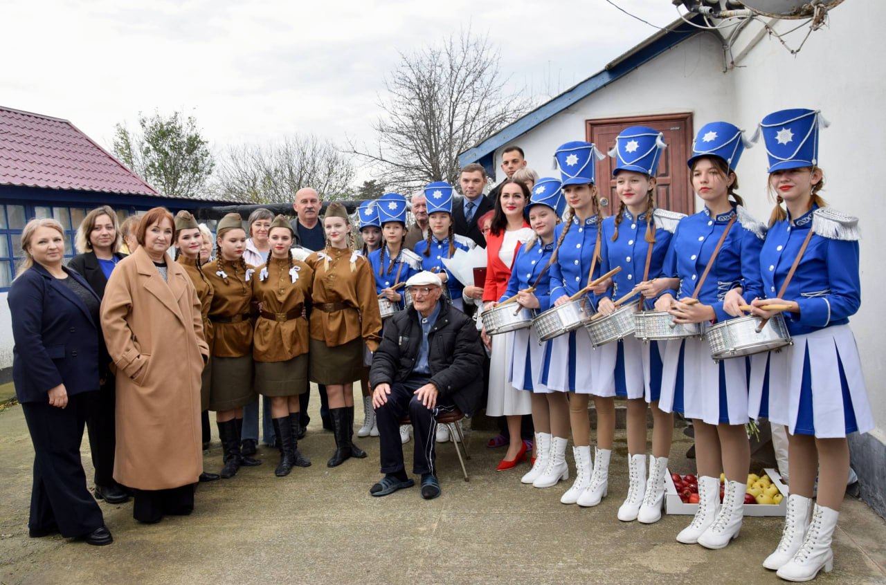 Василий Грабован: 102-й День Рождения отметил, настоящий Герой – ветерана Великой Отечественной войны Михаил Коробихин! Василий Грабован: 102-й День Рождения отметил, настоящий Герой – ветерана Великой Отечественной войны Михаил Коробихин!