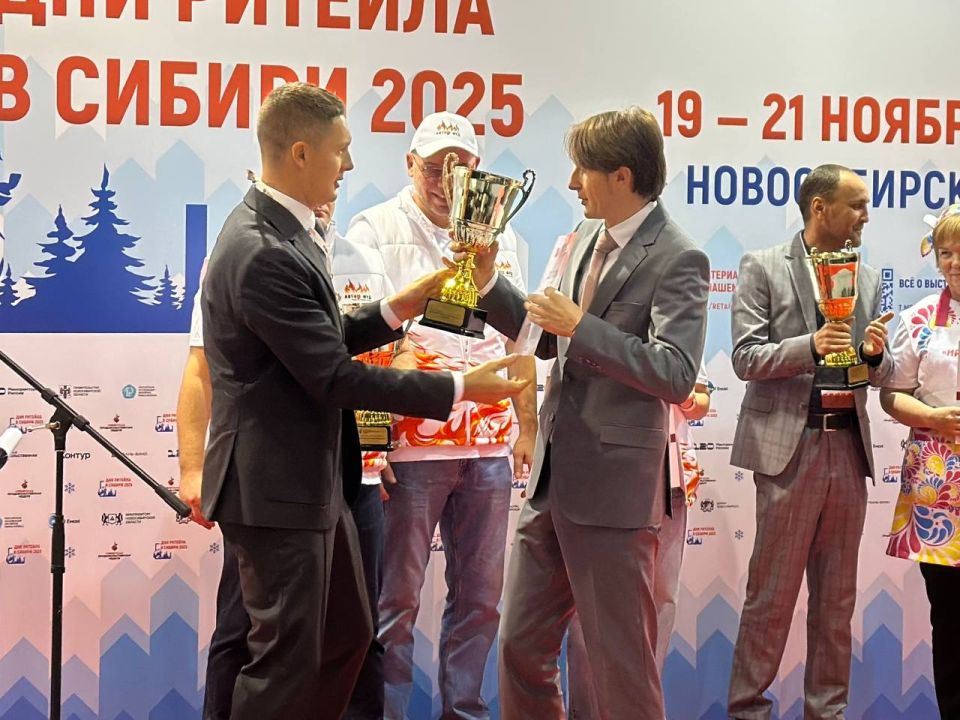 Сибиряки назвали крымчан самыми гостеприимными! Сибиряки назвали крымчан самыми гостеприимными!